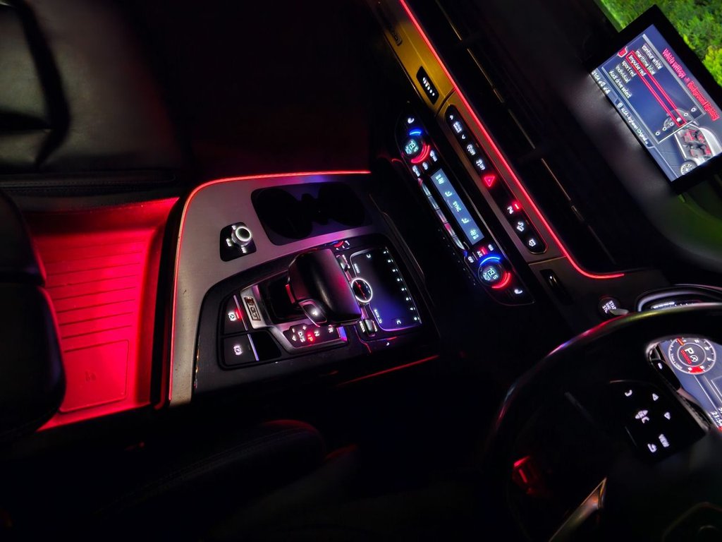 Used Audi SQ7 2018 for sale - 76539660: Photo 42