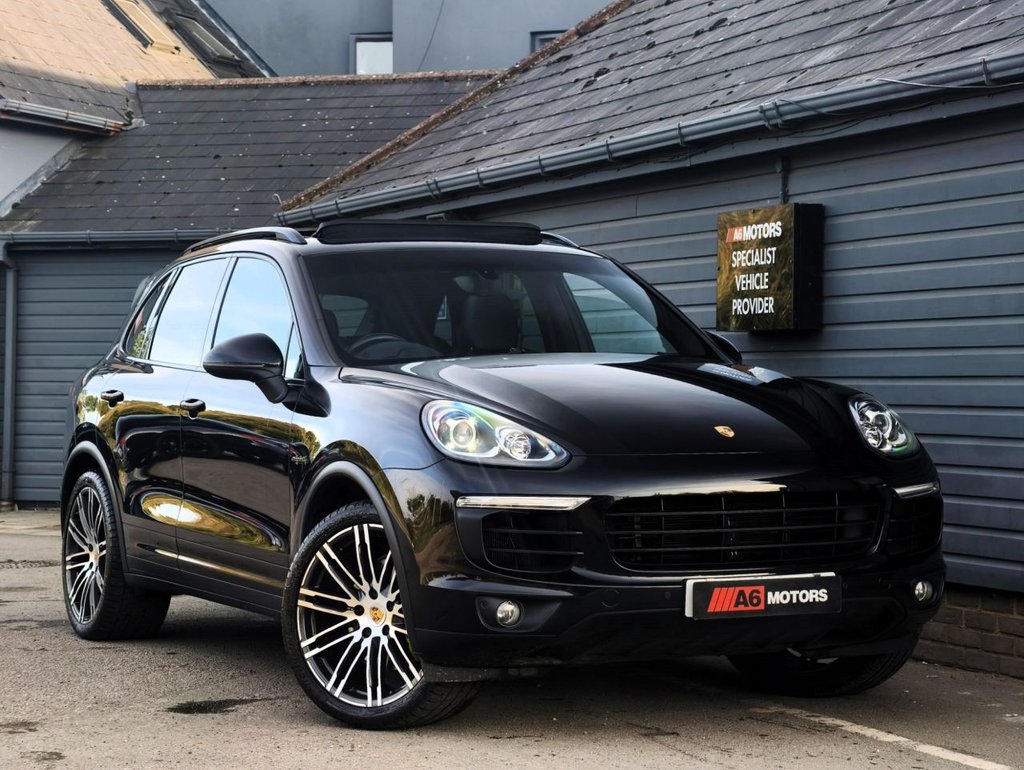 Used Porsche Cayenne 2017 for sale - 77139495: Photo 2