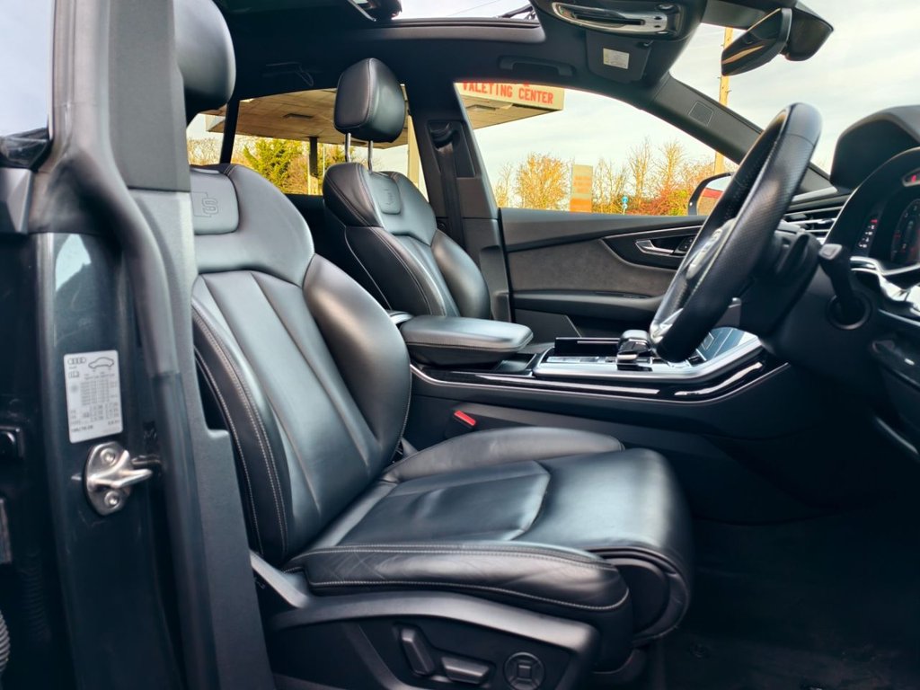 Used Audi Q8 2018 for sale - 76962592: Photo 32