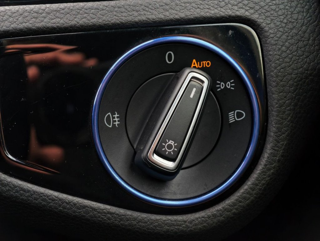 Used Volkswagen Golf 2016 for sale - 76582700: Photo 26