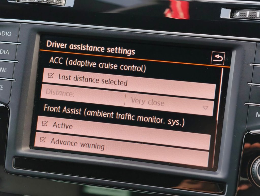 Used Volkswagen Golf 2016 for sale - 76582700: Photo 38