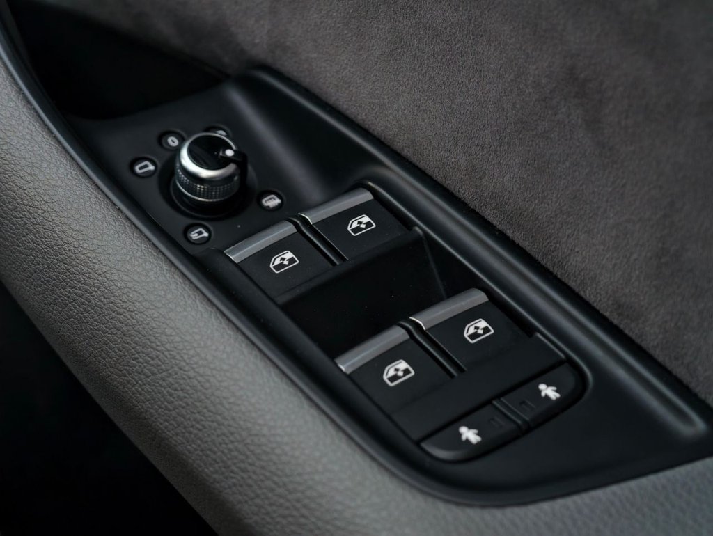 Used Audi Q7 2017 for sale - 76698540: Photo 30