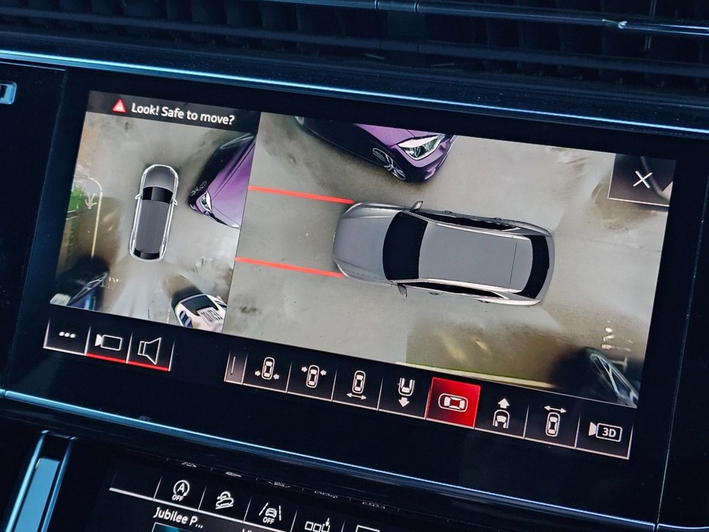 Used Audi Q8 2018 for sale - 76202614: Photo 48