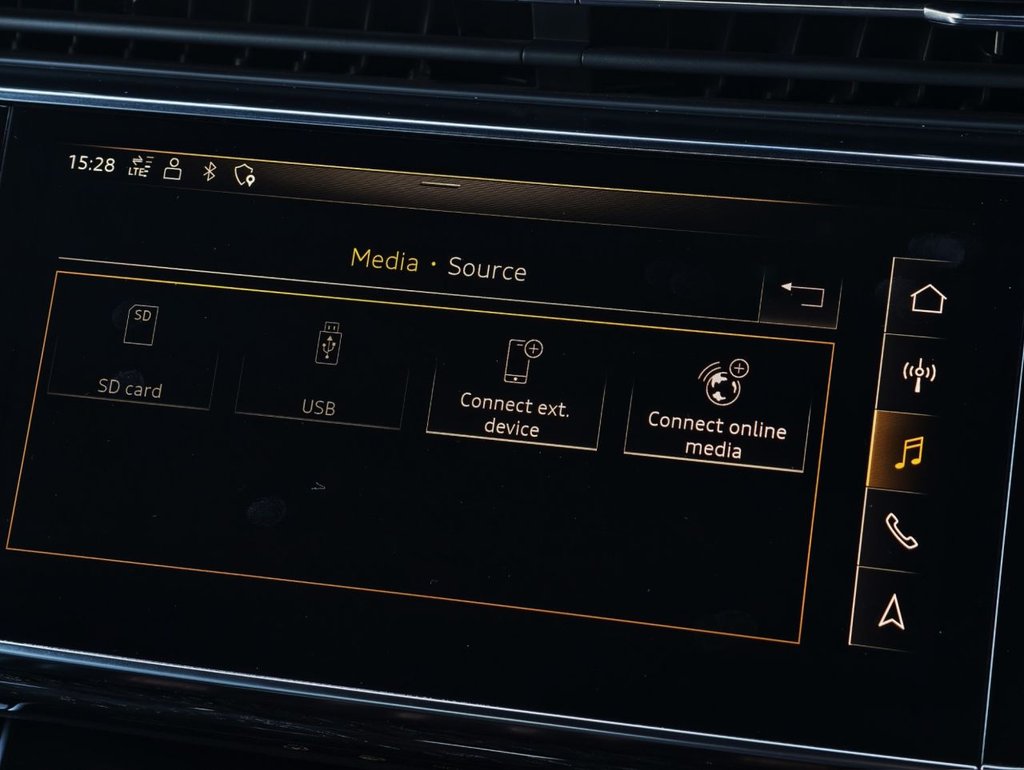 Used Audi Q7 2020 for sale - 77133458: Photo 48