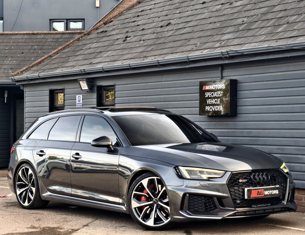 Used Audi RS4 Avant 2018 for sale - 76710948: Photo 2