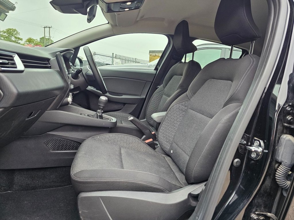 Used Renault Clio 2021 for sale - 76202635: Photo 19