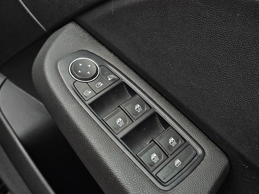 Used Renault Clio 2021 for sale - 76202635: Photo 20