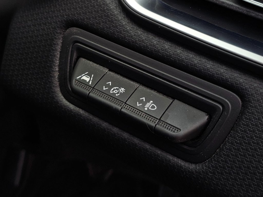 Used Renault Clio 2021 for sale - 76202635: Photo 21