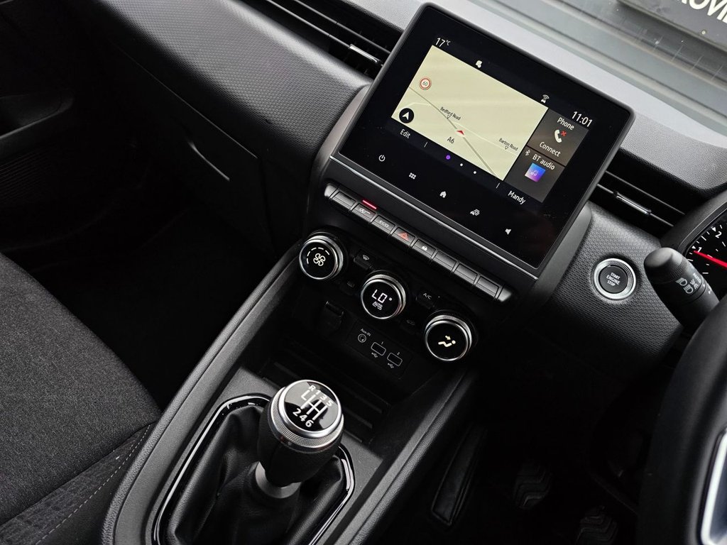 Used Renault Clio 2021 for sale - 76202635: Photo 26