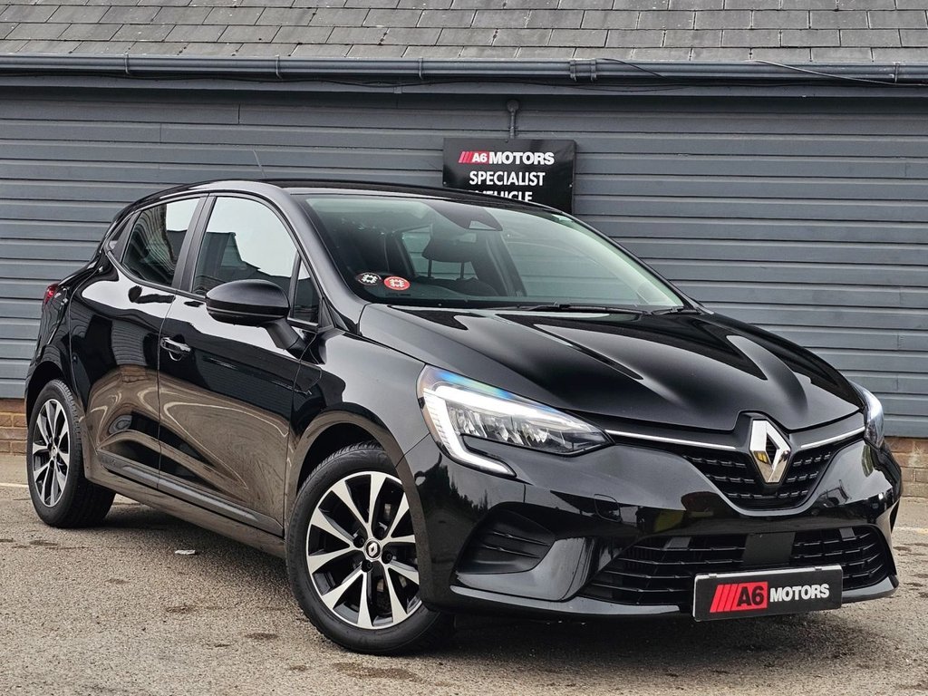 Used Renault Clio 2021 for sale - 76202635: Photo 5