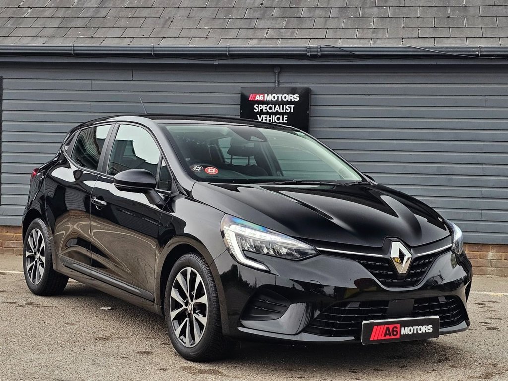 Used Renault Clio 2021 for sale - 76202635: Photo 7