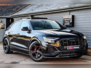 Audi - Q8