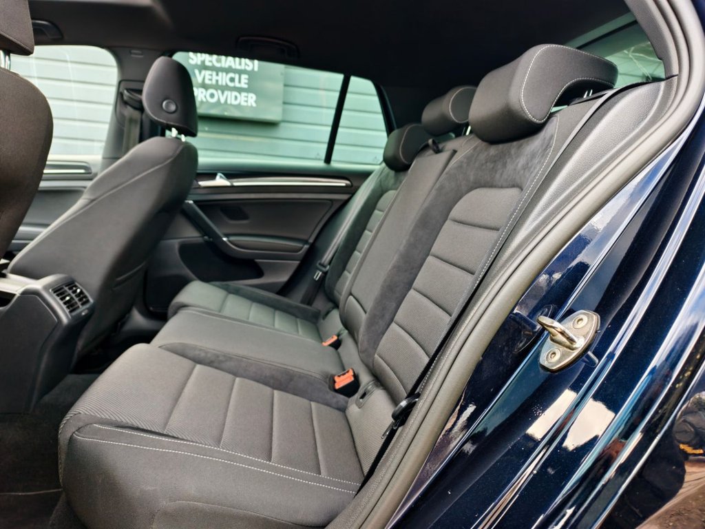 Used Volkswagen Golf 2019 for sale - 76632549: Photo 20