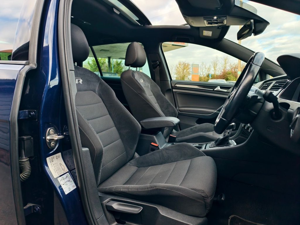 Used Volkswagen Golf 2019 for sale - 76632549: Photo 21