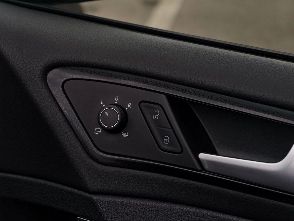 Used Volkswagen Golf 2019 for sale - 76632549: Photo 23