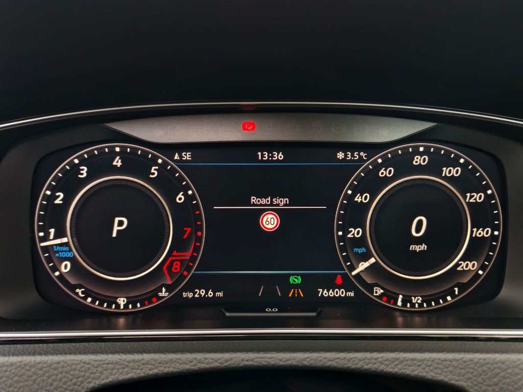 Used Volkswagen Golf 2019 for sale - 76632549: Photo 25