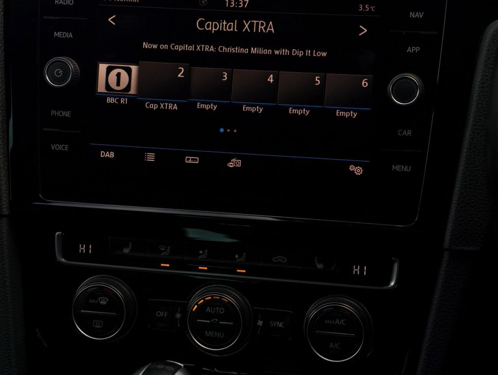 Used Volkswagen Golf 2019 for sale - 76632549: Photo 28