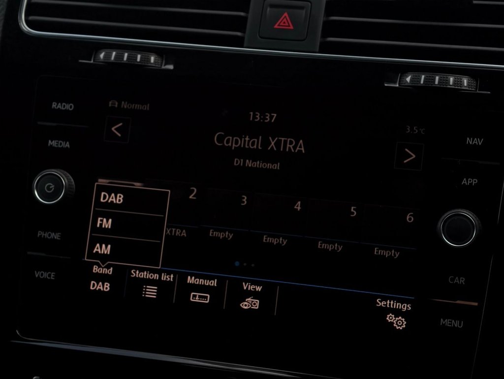 Used Volkswagen Golf 2019 for sale - 76632549: Photo 34