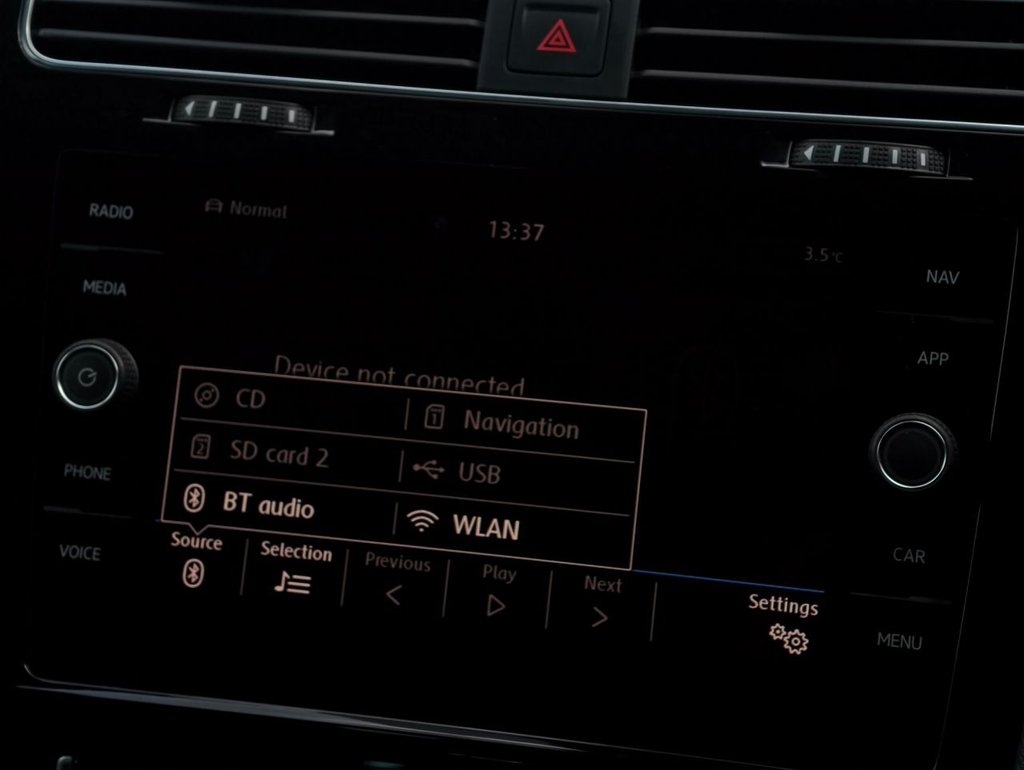 Used Volkswagen Golf 2019 for sale - 76632549: Photo 36