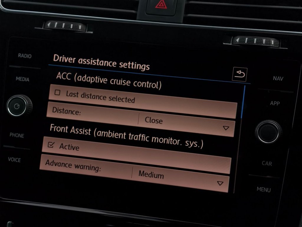 Used Volkswagen Golf 2019 for sale - 76632549: Photo 41