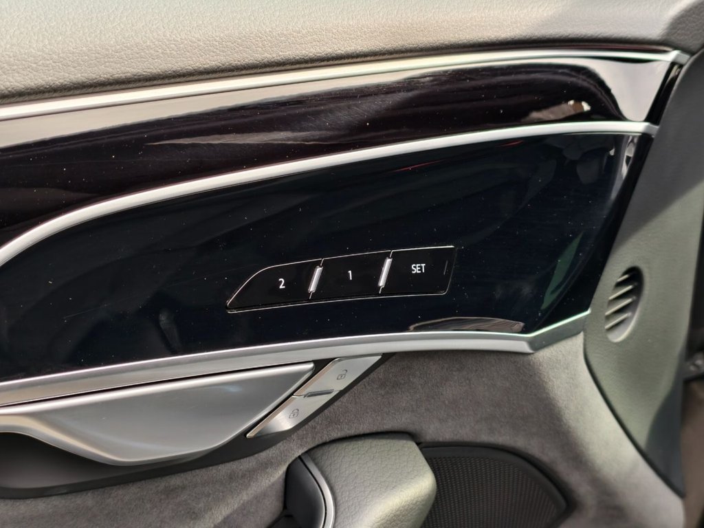 Used Audi A8 2022 for sale - 77072343: Photo 37