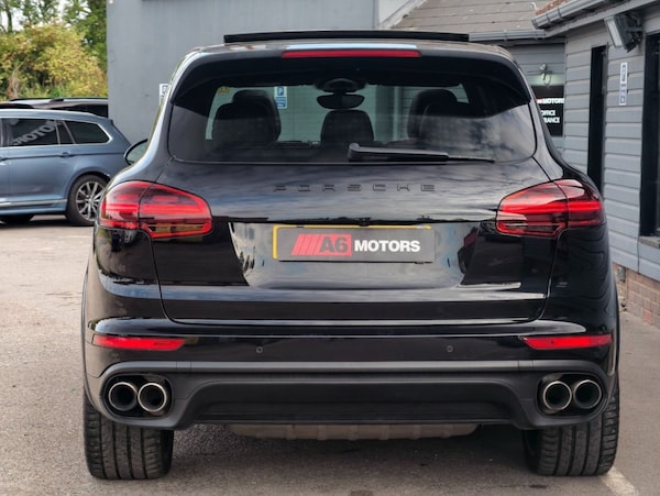 Used Porsche Cayenne 2017 for sale - 76202863: Photo 12