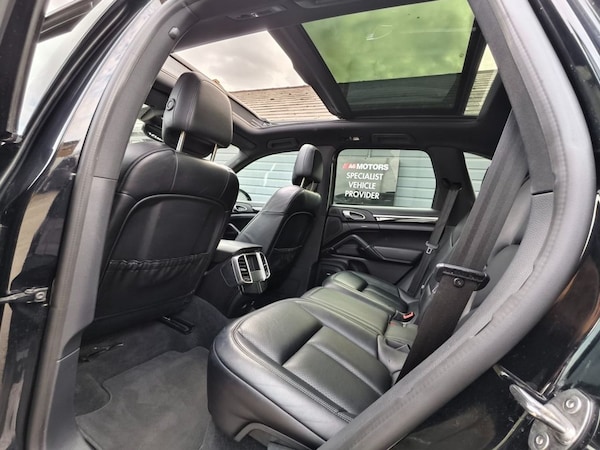Used Porsche Cayenne 2017 for sale - 76202863: Photo 16