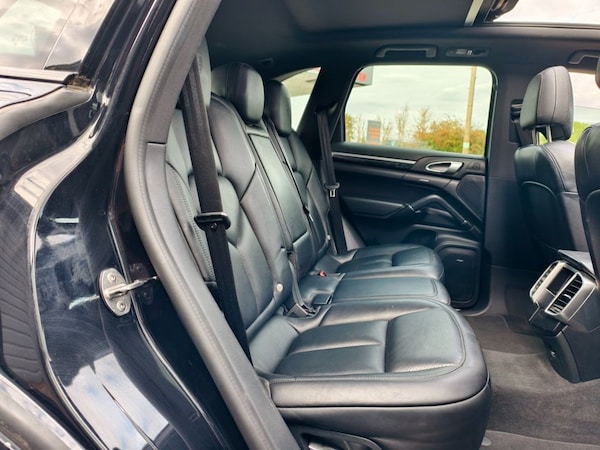 Used Porsche Cayenne 2017 for sale - 76202863: Photo 17
