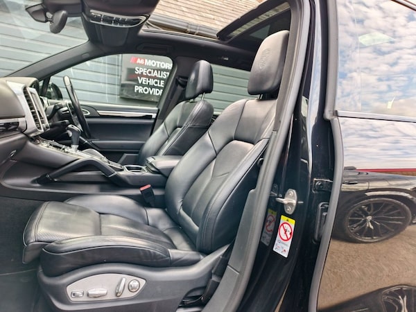 Used Porsche Cayenne 2017 for sale - 76202863: Photo 20