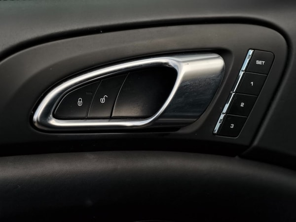Used Porsche Cayenne 2017 for sale - 76202863: Photo 27