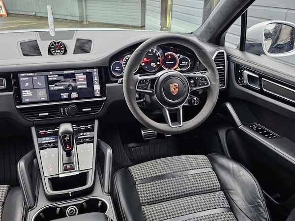 Used Porsche Cayenne 2020 for sale - 76202875: Photo 32