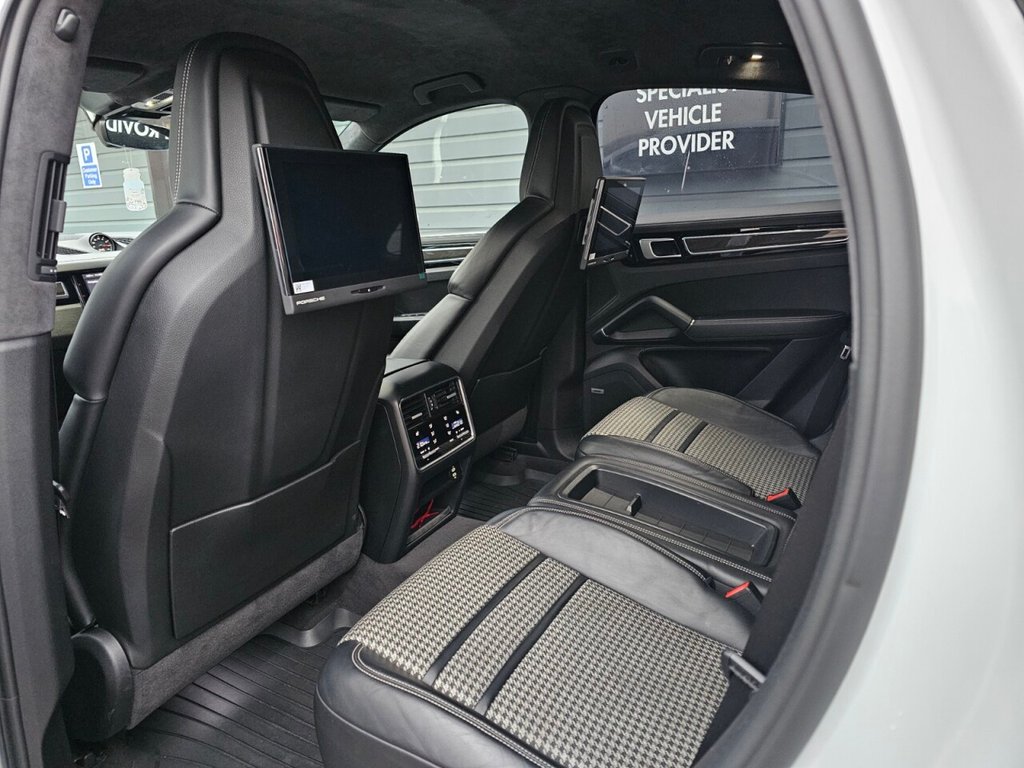 Used Porsche Cayenne 2020 for sale - 76202875: Photo 39