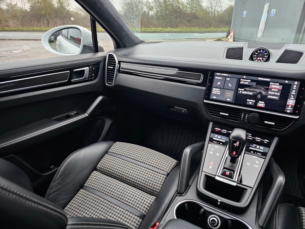 Used Porsche Cayenne 2020 for sale - 76202875: Photo 45