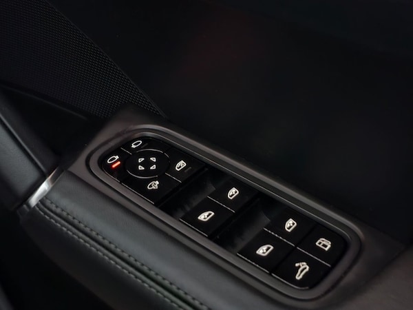 Used Porsche Cayenne 2020 for sale - 76202858: Photo 31
