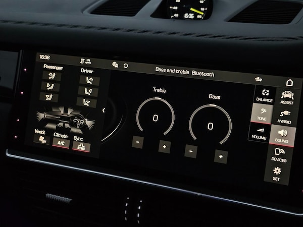 Used Porsche Cayenne 2020 for sale - 76202858: Photo 50