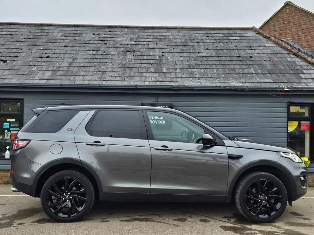 Used Land Rover Discovery Sport 2016 for sale - 76698359: Photo 17