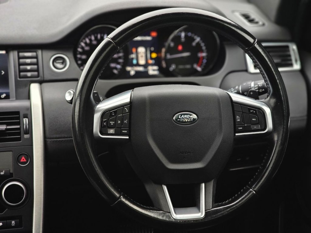 Used Land Rover Discovery Sport 2016 for sale - 76698359: Photo 26