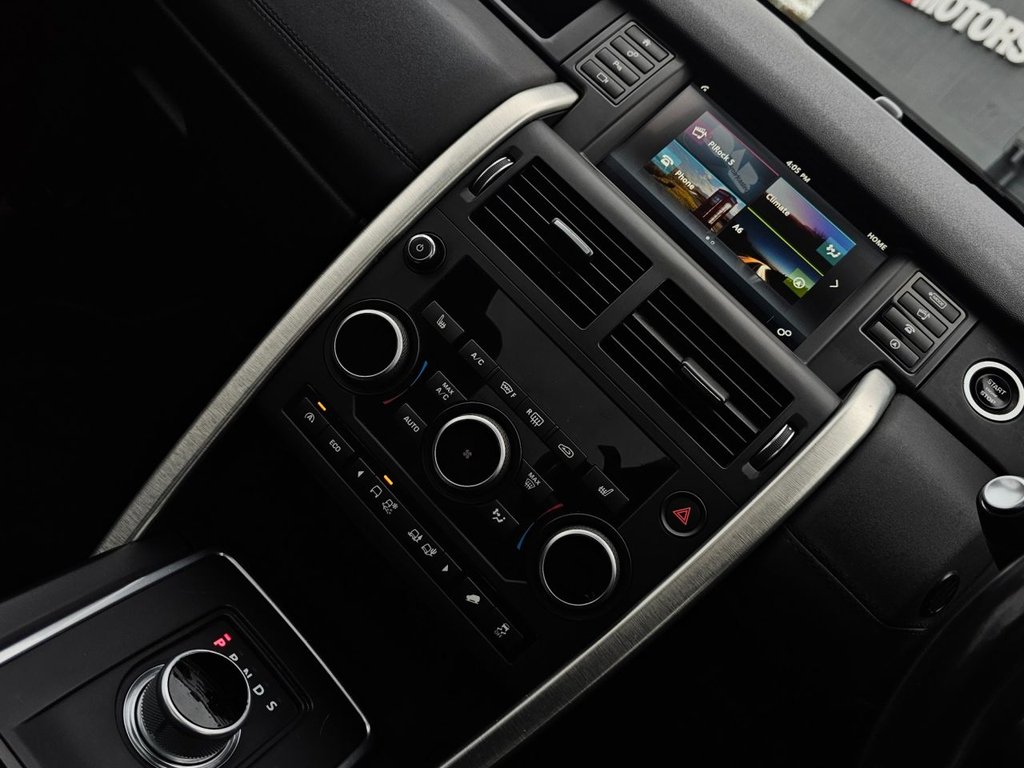 Used Land Rover Discovery Sport 2016 for sale - 76698359: Photo 31