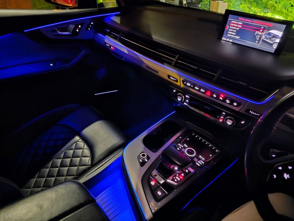 Used Audi SQ7 2018 for sale - 76372579: Photo 35