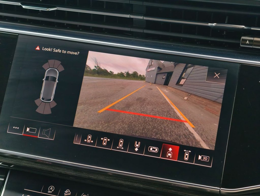 Used Audi Q8 2019 for sale - 76202456: Photo 46