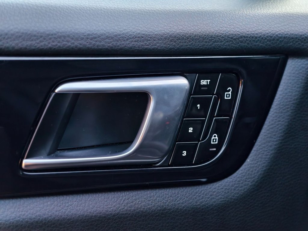 Used Porsche Cayenne 2020 for sale - 76962744: Photo 22