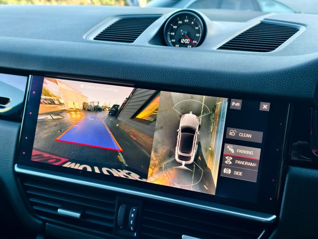 Used Porsche Cayenne 2020 for sale - 76962744: Photo 31