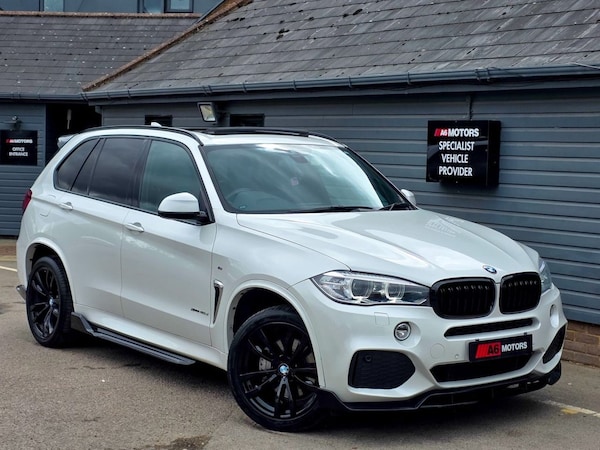 Used BMW X5 2017 for sale - 76202577: Photo 2