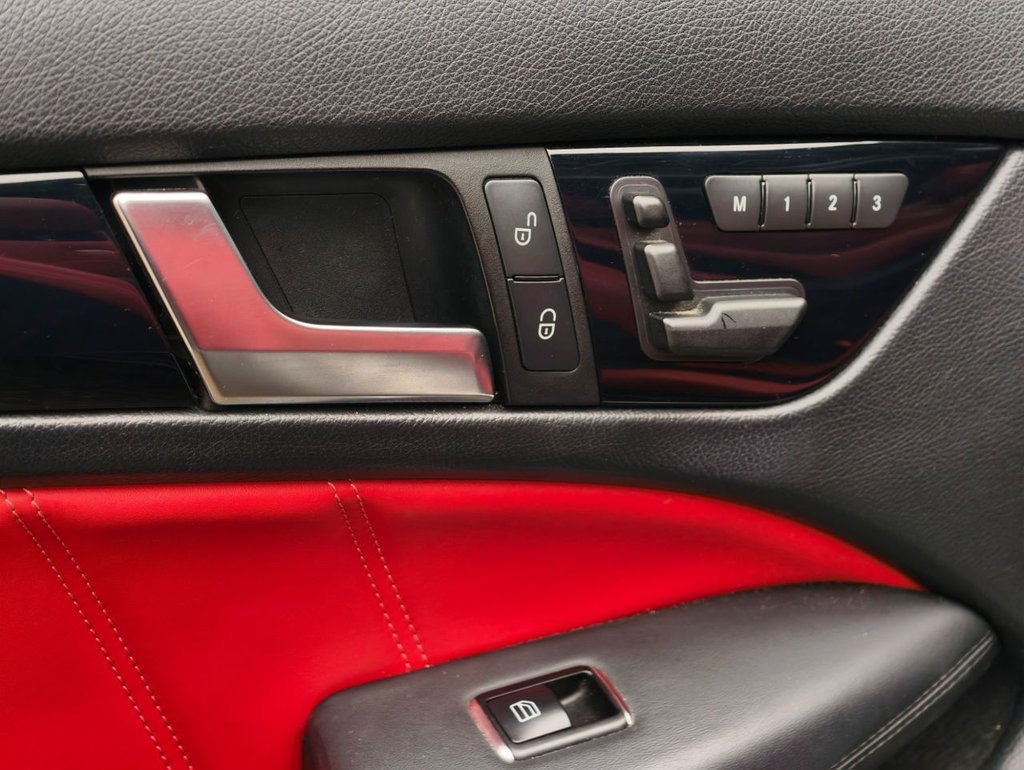 Used Mercedes-Benz C Class 2013 for sale - 76962159: Photo 42