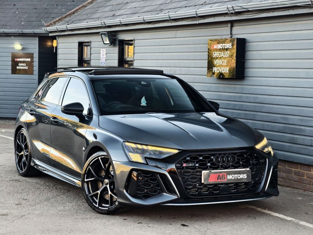 Used Audi RS3 2022 for sale - 76202389: Photo 2