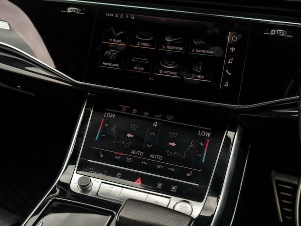 Used Audi Q8 2018 for sale - 76202637: Photo 40