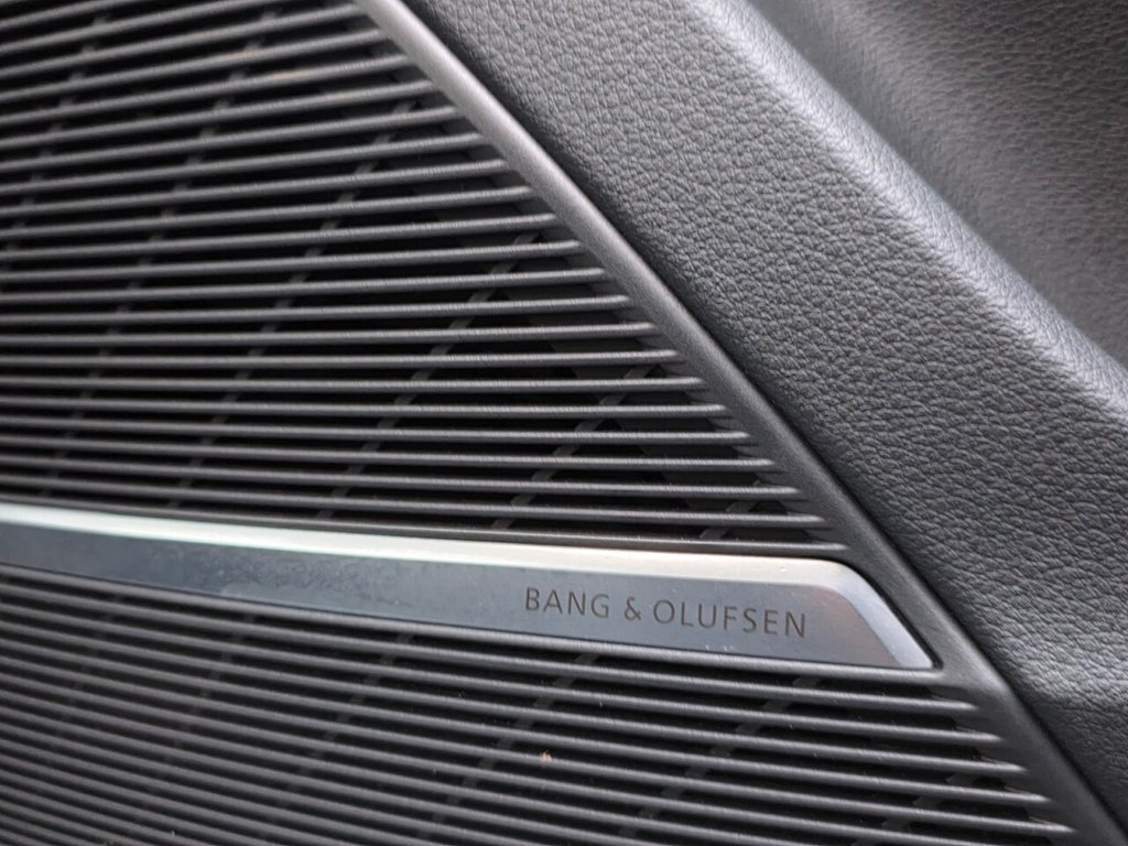 Used Audi Q8 2019 for sale - 76372494: Photo 36