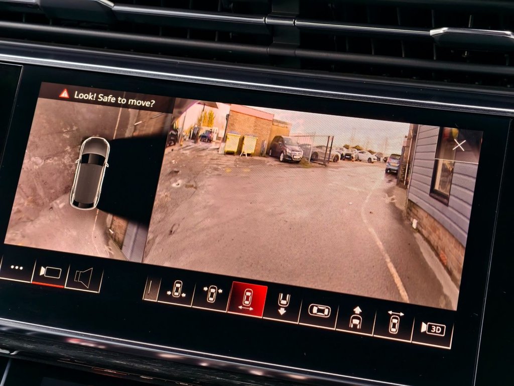 Used Audi Q8 2019 for sale - 76962739: Photo 48