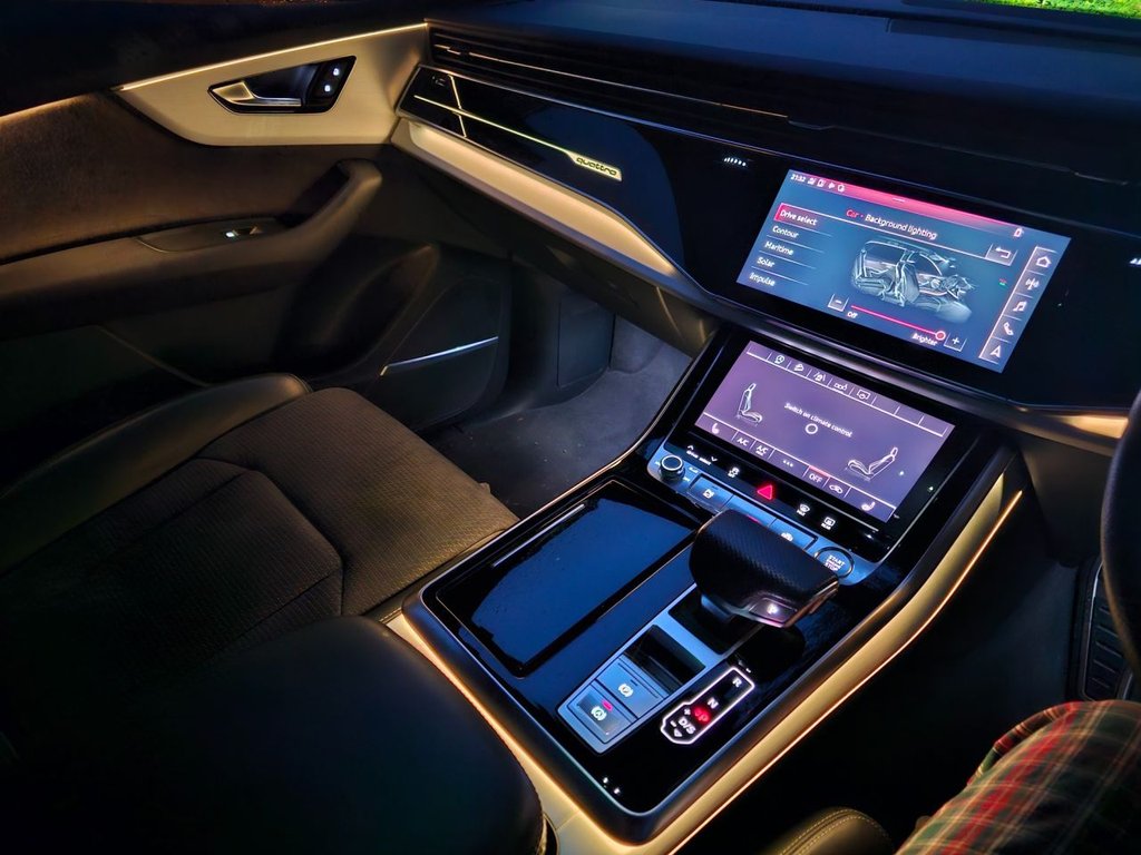 Used Audi Q8 2018 for sale - 76539659: Photo 34