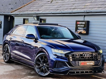 Audi - Q8